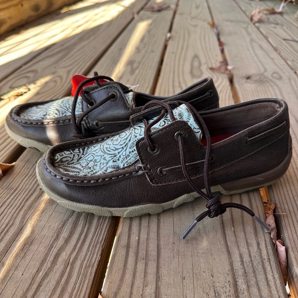 NWT Twisted X Women’s Turquoise Tooled Boat Shoes Size 7.5 - Picture 3 of 9
